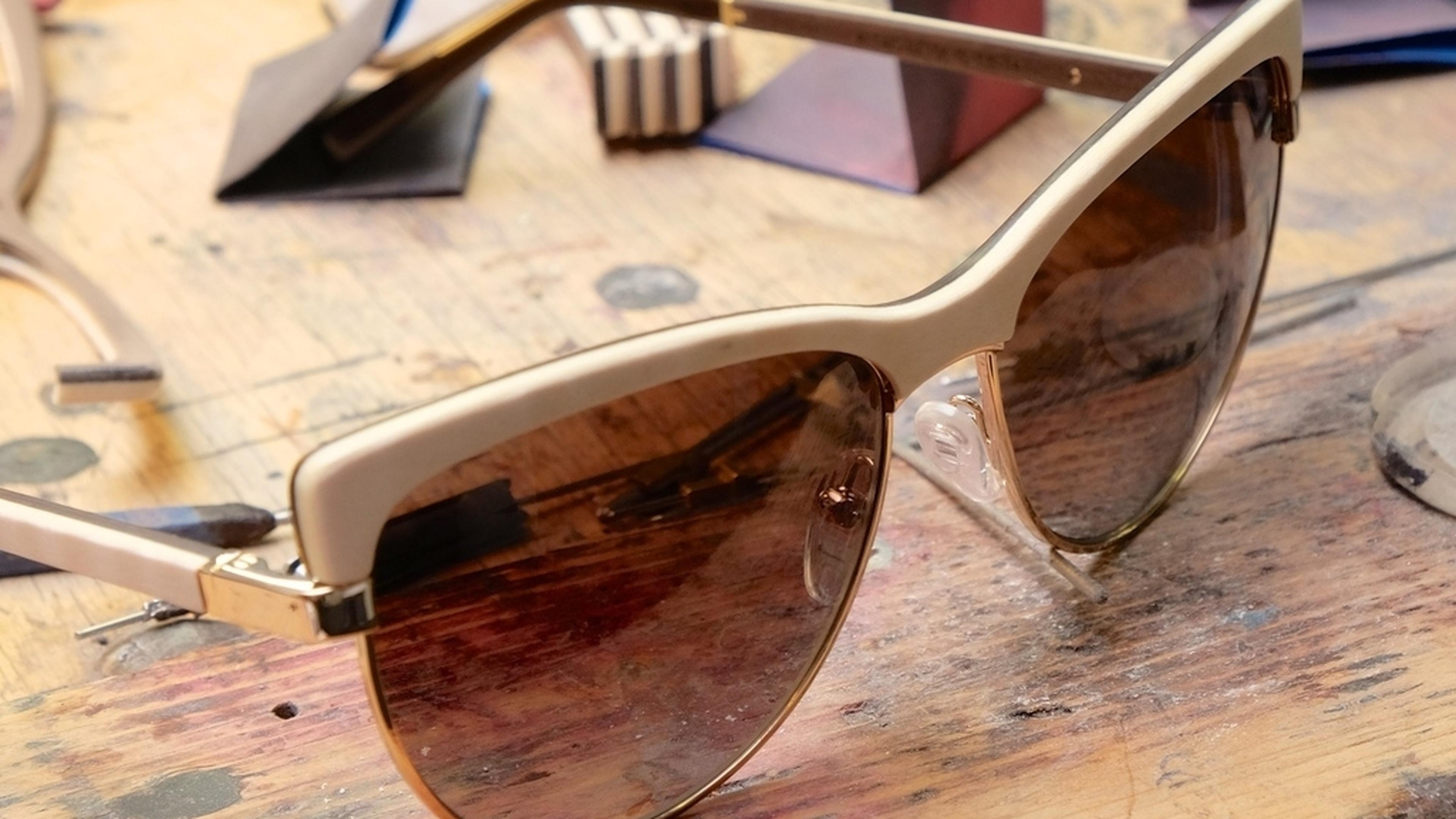 Luxury wood sunglasses best sale